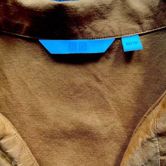 Uniqlo Women’s Linen-Blend Button-Up Shirt - XS - Picture 2 of 3
